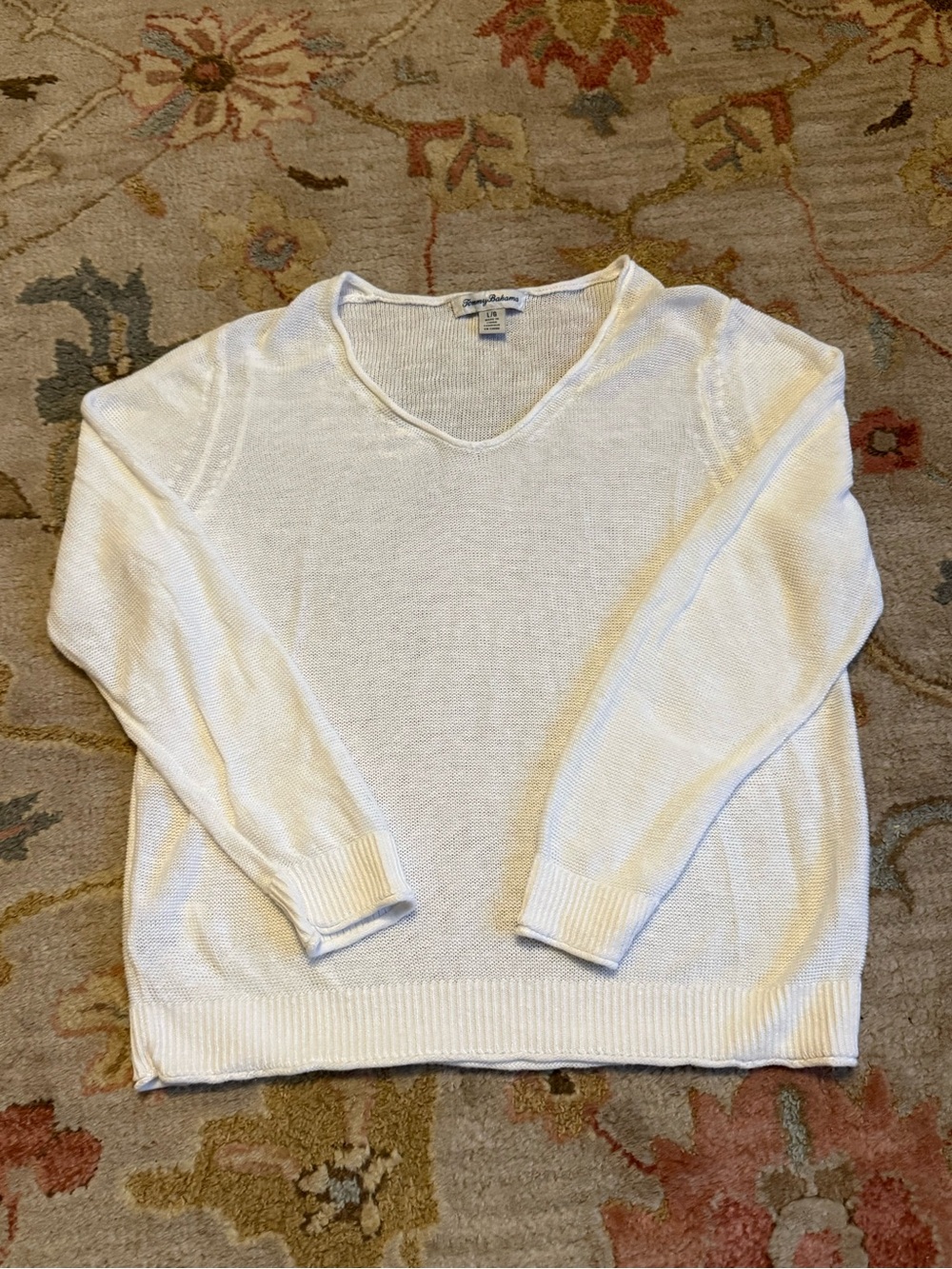 Tommy Bahama Lightweight Cream V-Neck Pullover Sweater